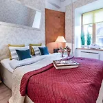 Oldhouse - Old Town Apartament *