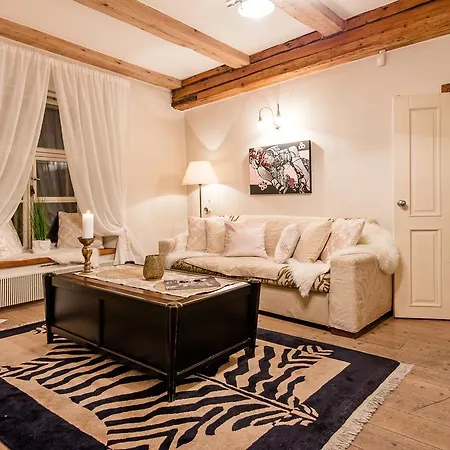 Oldhouse - Old Town Apartamento Tallin