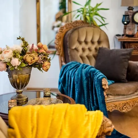 Oldhouse - Old Town Apartment *