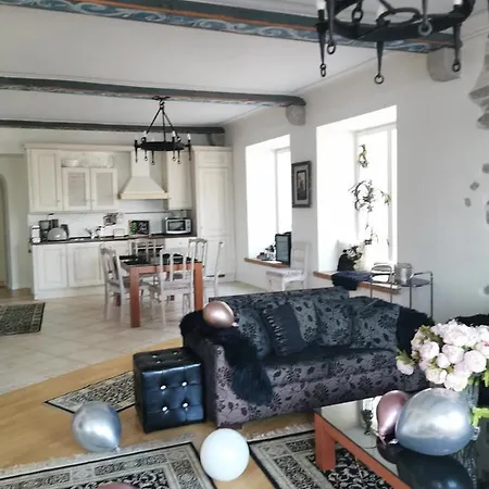 Oldhouse - Old Town Apartment