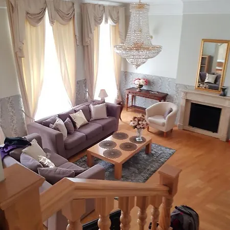 Oldhouse - Old Town Apartment *