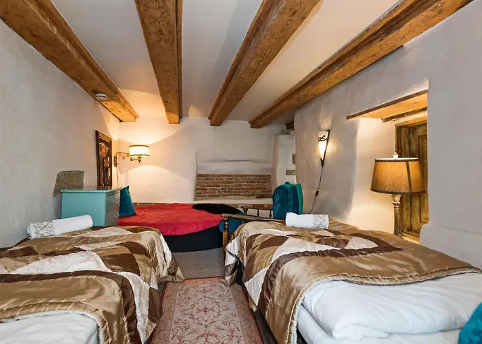 Oldhouse - Old Town Apartment *