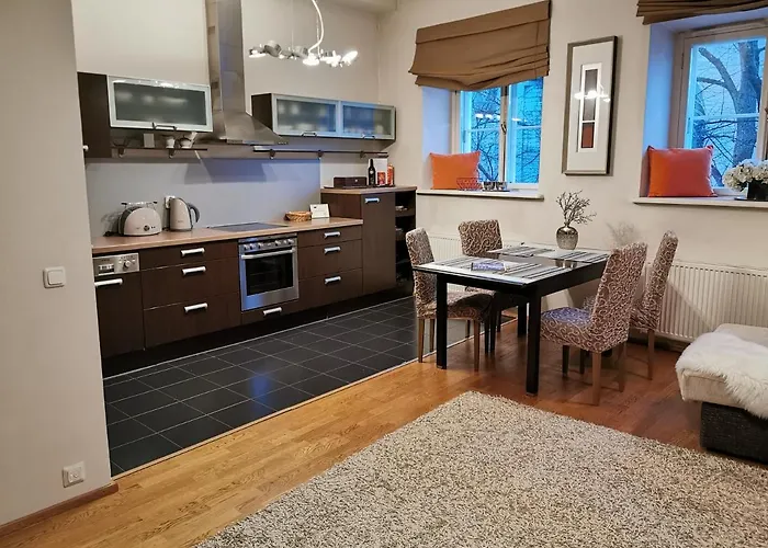 Oldhouse - Old Town Apartment *