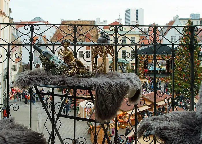 Oldhouse - Old Town *