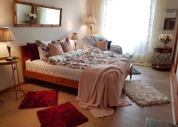 Oldhouse - Old Town *