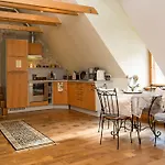 Oldhouse - Old Town